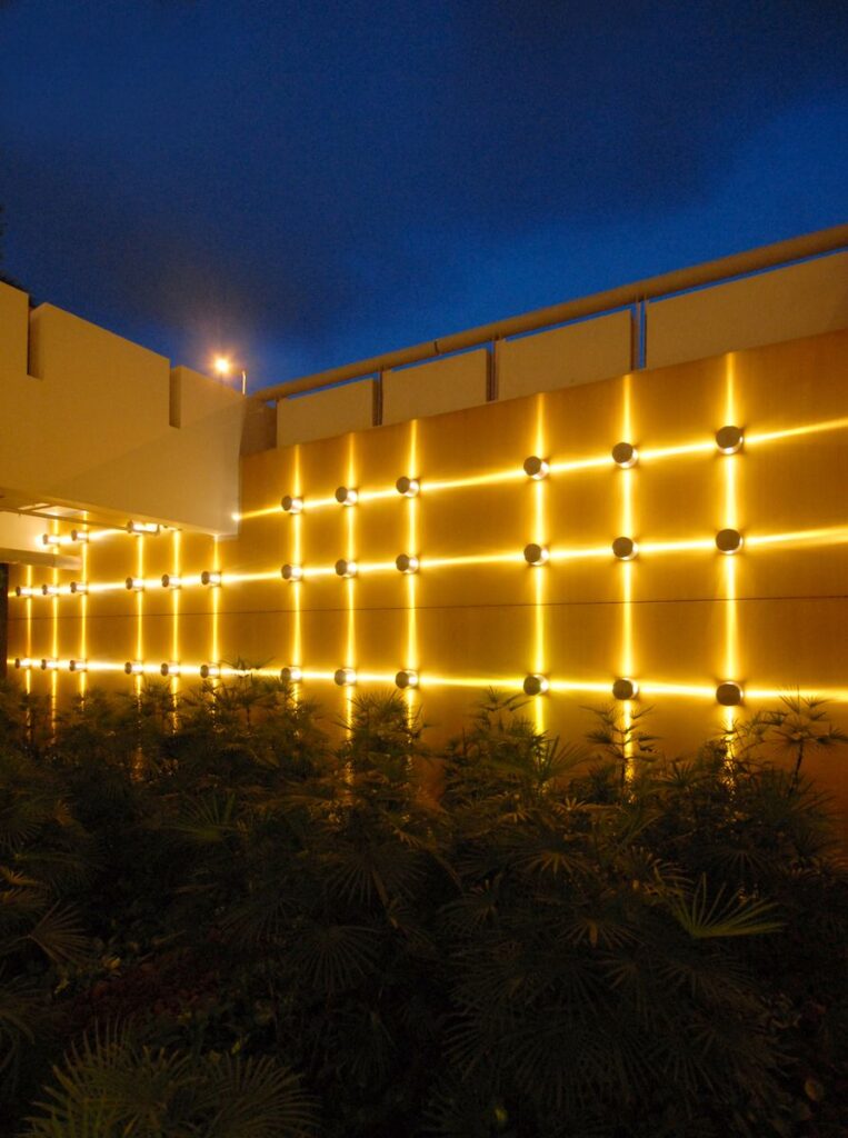 unusual facade lighting ideas